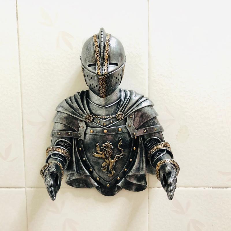 Creative Tissue Roll Dispenser Medieval Statue Knight Paper Towel Holder