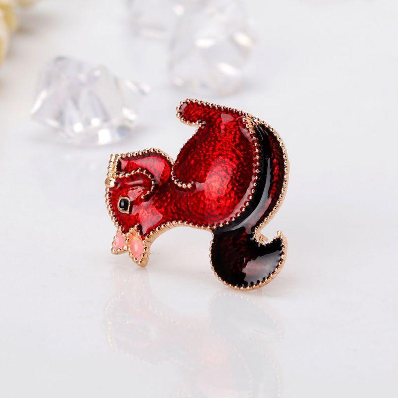 Beautiful Squirrel Brooch Blouse Animal Brooch Cardigan Collar Scarf Brooch
