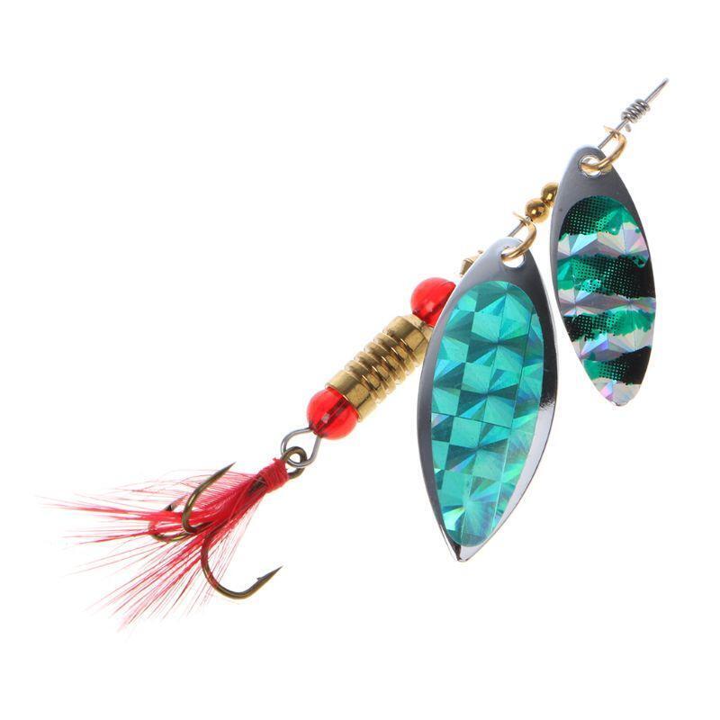 1pc New Sinking Lifelike Fishing Lure Paillette Tackle Treble Hook Spinner Bait