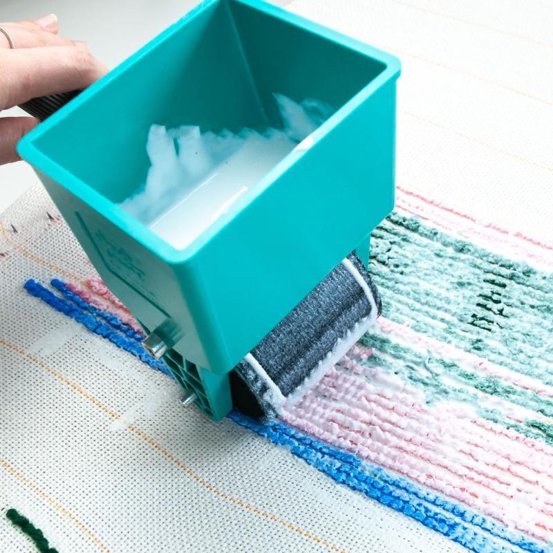 Portable Glue Applicator Roller Tufting Glue Applicator Handheld Adhesive Roller