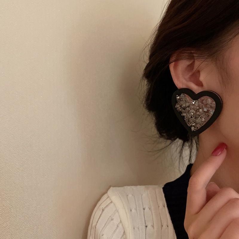 Heart Shape Sweet Stud Earrings Love Heart Earring for Women Girl Black White
