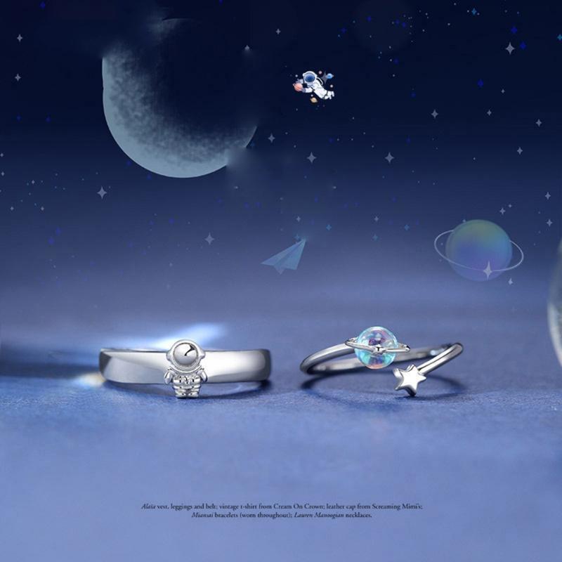 2Pieces Fashion Couple Rings Romantic Spaceship Ring for Valentines Day Jewelry