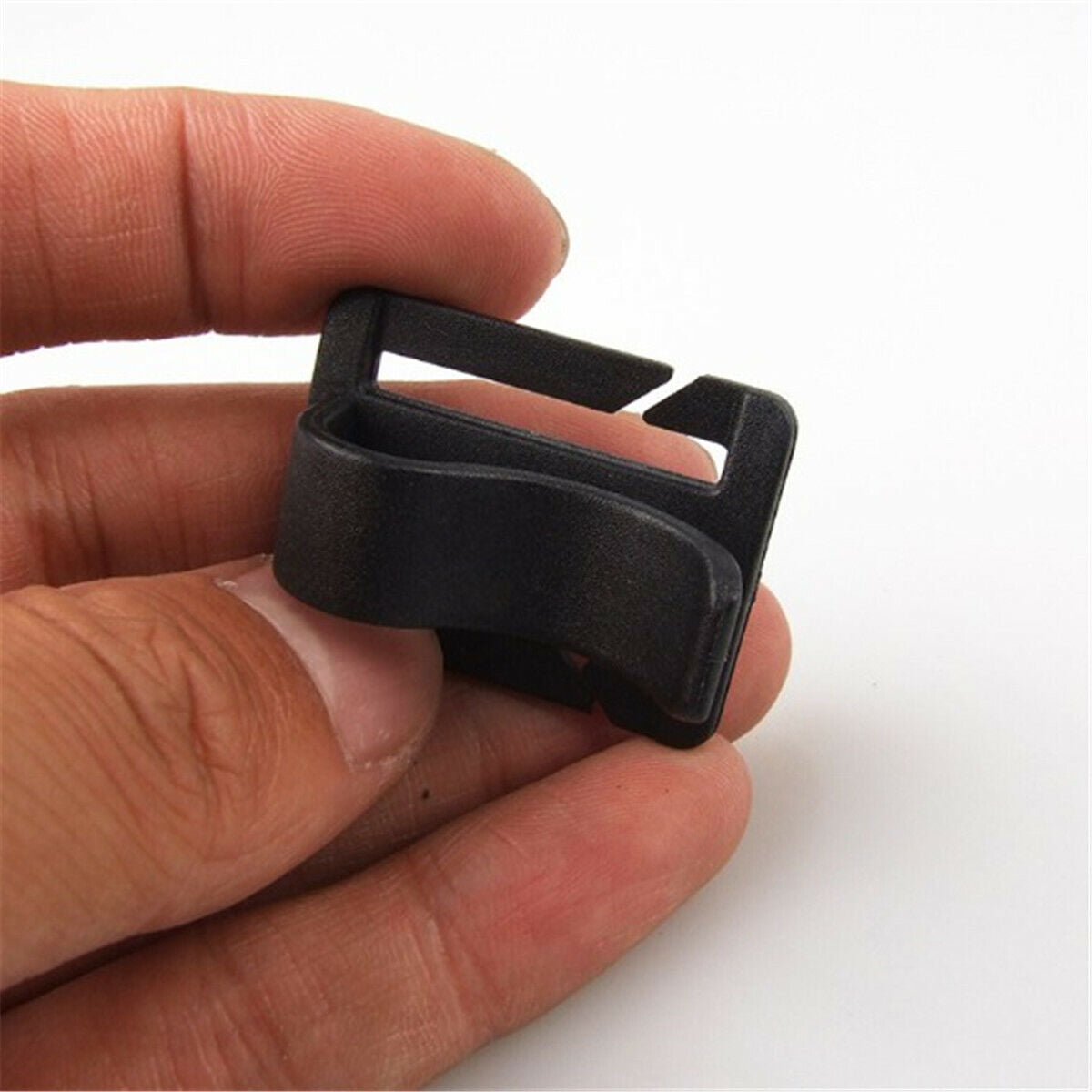 2X Clip DrinkingTube Hydration Bladder Pipe Clip For Water Pack Bag 360° Rotate