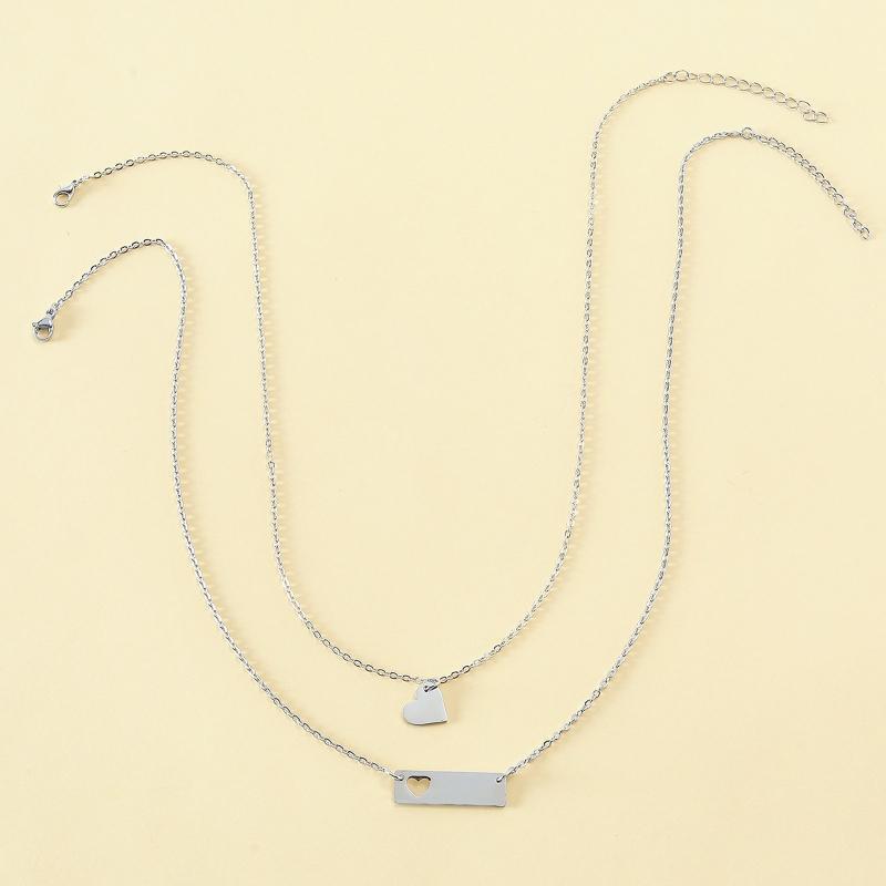 2Pcs Mother Daughter Bar Necklace Set Horizontal Bar Necklace with Cutout Heart