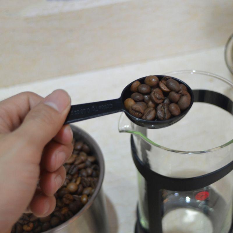 Plastic Food Spoon Pour and Put  Convenient Nutrition Food Making Supplies