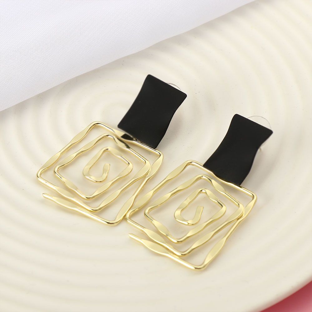 Women Girls Hanging Earrings Dangle Drop Geometric Spiral Earrings Metal Maze