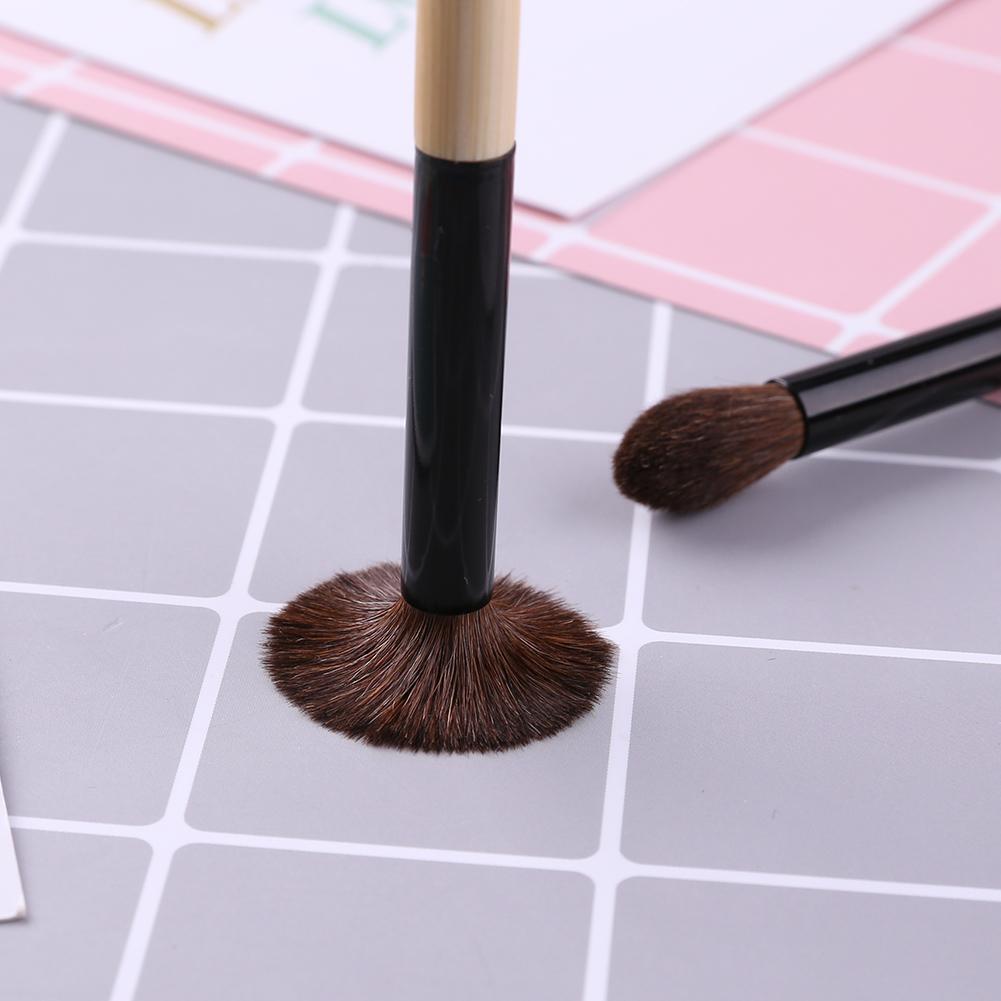 Face Beauty Makeup Brushes Bamboo Handle Eyeshadow Powder Brush Cosmetics