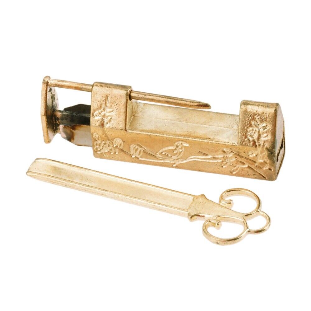 Carve Flower Bird Cabinet Jewelry Box Suitcase Padlock 42*10*18mm & Key Hardware