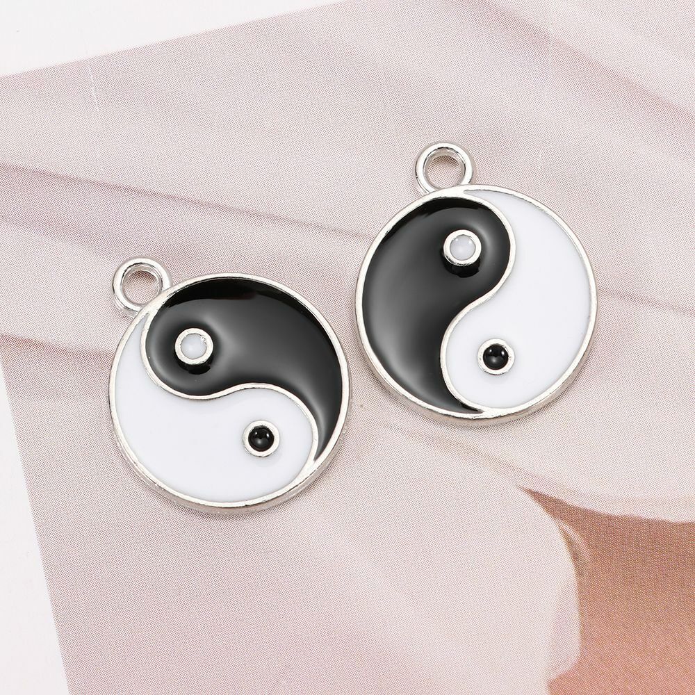 Making DIY Tai Chi Charms Jewelry Accessories Yin Yang Pendant White Black