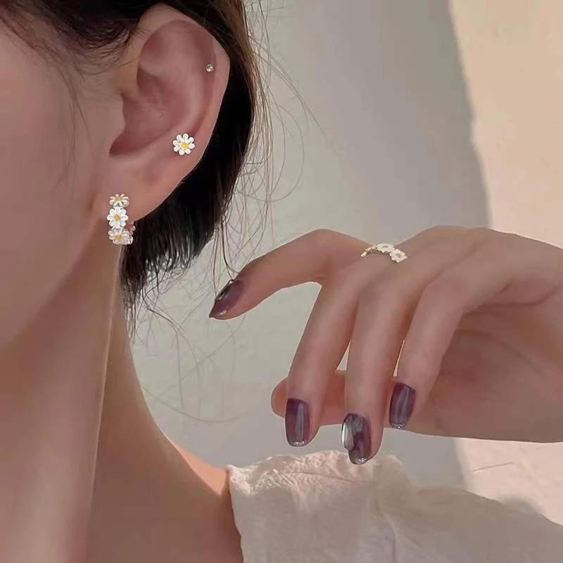 Tiny Daisy Flower Earrings for Daughter Sensitive Ear Women Simple Jewelry Gifts