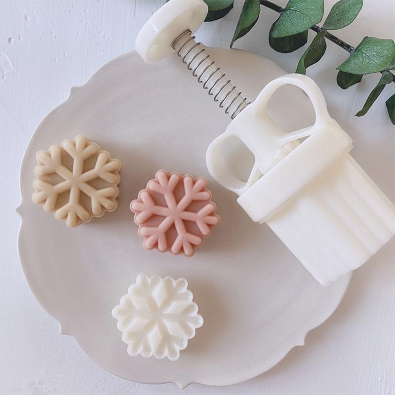 Snowflake Shaped Mooncake Stamps Baking Mooncake Gadgets for Mid-Autumn Festival