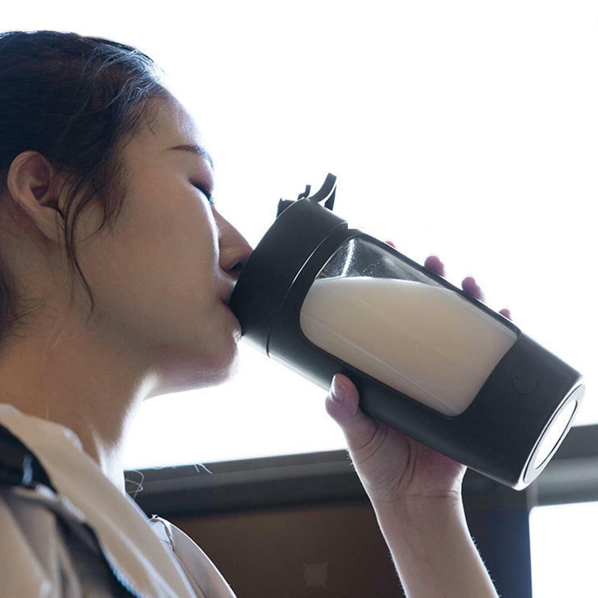 4pcs  Electric Protein Shaker Bottle Shaker Cups Mixer Cups 650ml
