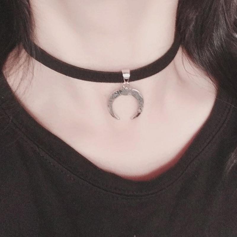 Velvet Choker Necklace Classic Gothic Collar Choker Necklace for Women Girls