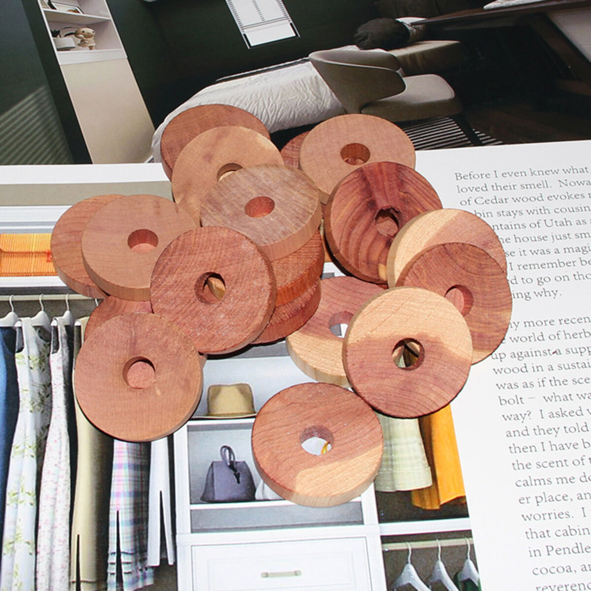 Cedar Blocks for Clothes Storage Cedar Rings Hangers for Closets & Drawers