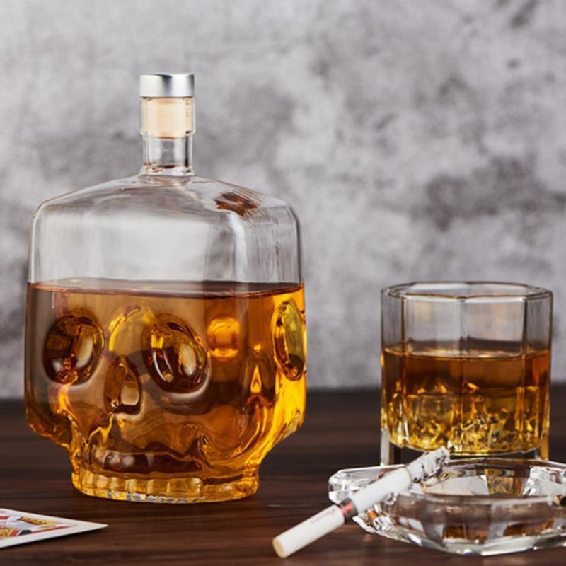 Glass Whiskey Decanter with Wine Stopper Transparent for Alcohol Bourbon Liquor