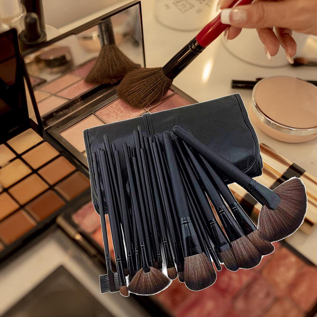 Makeup Brush Sets with Roller Bag Shadows Brush Powder Brush for Women Gifts