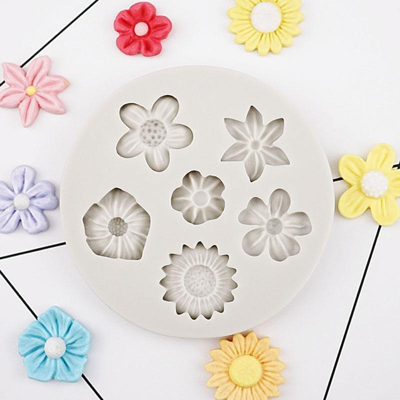 Silicone Fondant Mould Biscuit Molds Flower Shapes DIY Reusable Baking Accessory