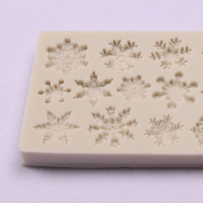 Different Snowflake Shaped Silicone Molds Set for Making Large Soap Bath