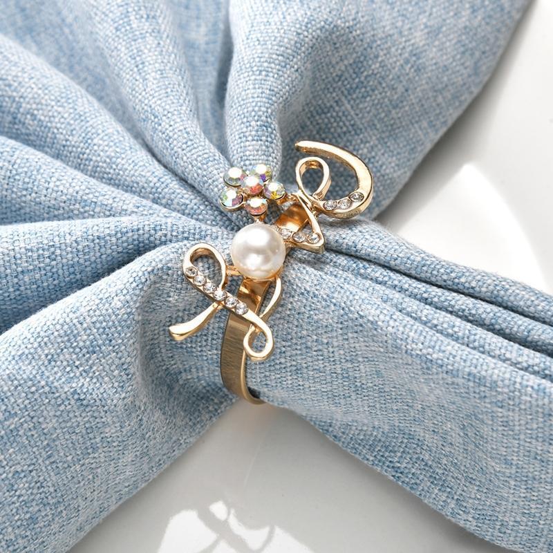 2Pcs Valentines Love Metal Napkin Ring Rhinestone Serviette Buckle Holder Decor