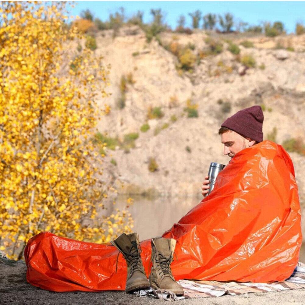 Outdoor Emergency Blanket Set with Whistle Buckle Reusable Warm Blankets