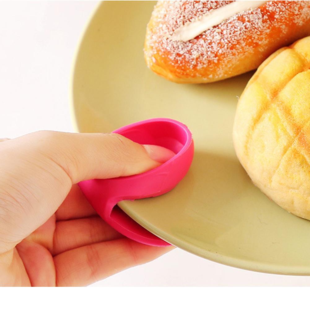 Microwave Oven 2 Fingers Hot Bowl Holder Dish Clamp Pot Pan Gripper Clip