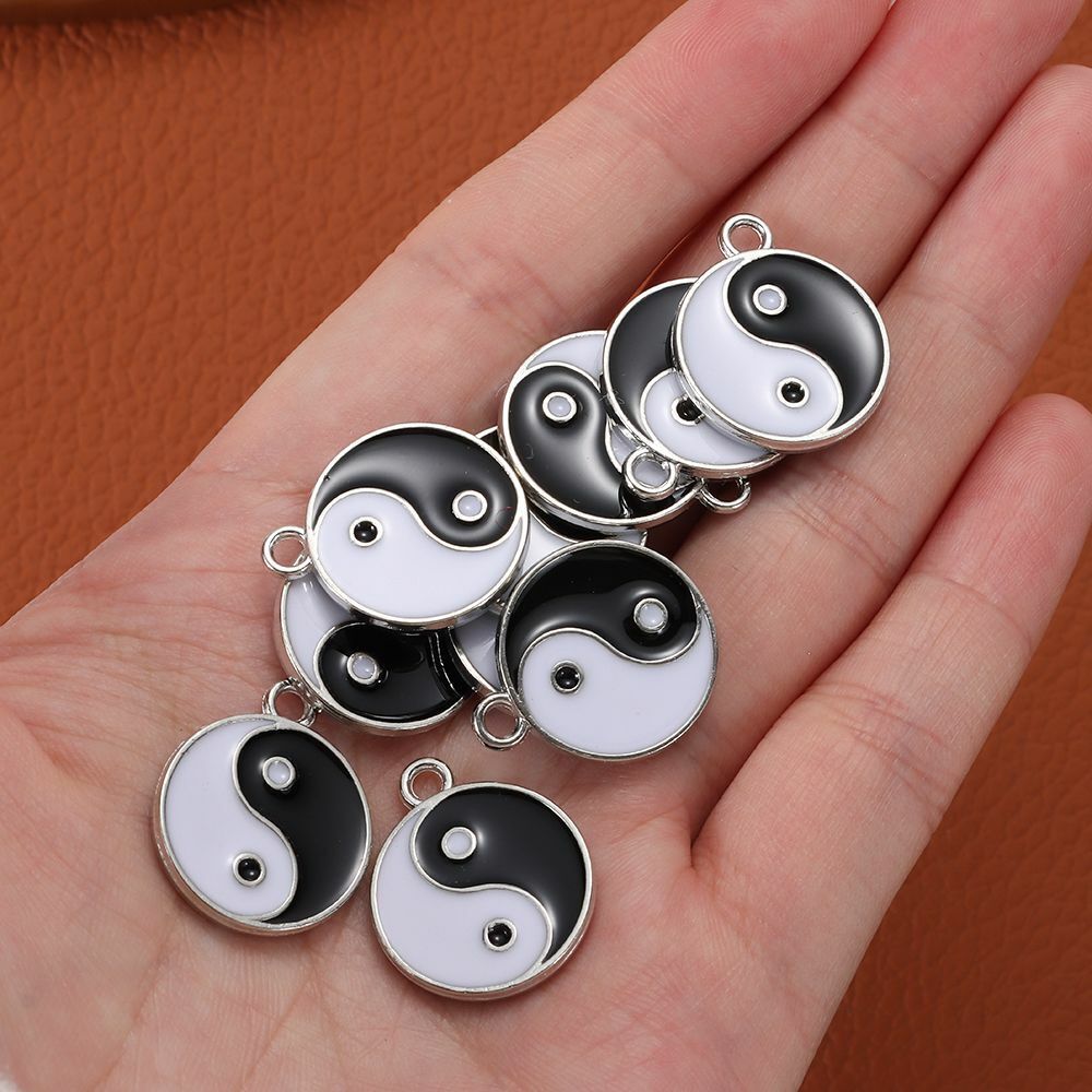 Making DIY Tai Chi Charms Jewelry Accessories Yin Yang Pendant White Black