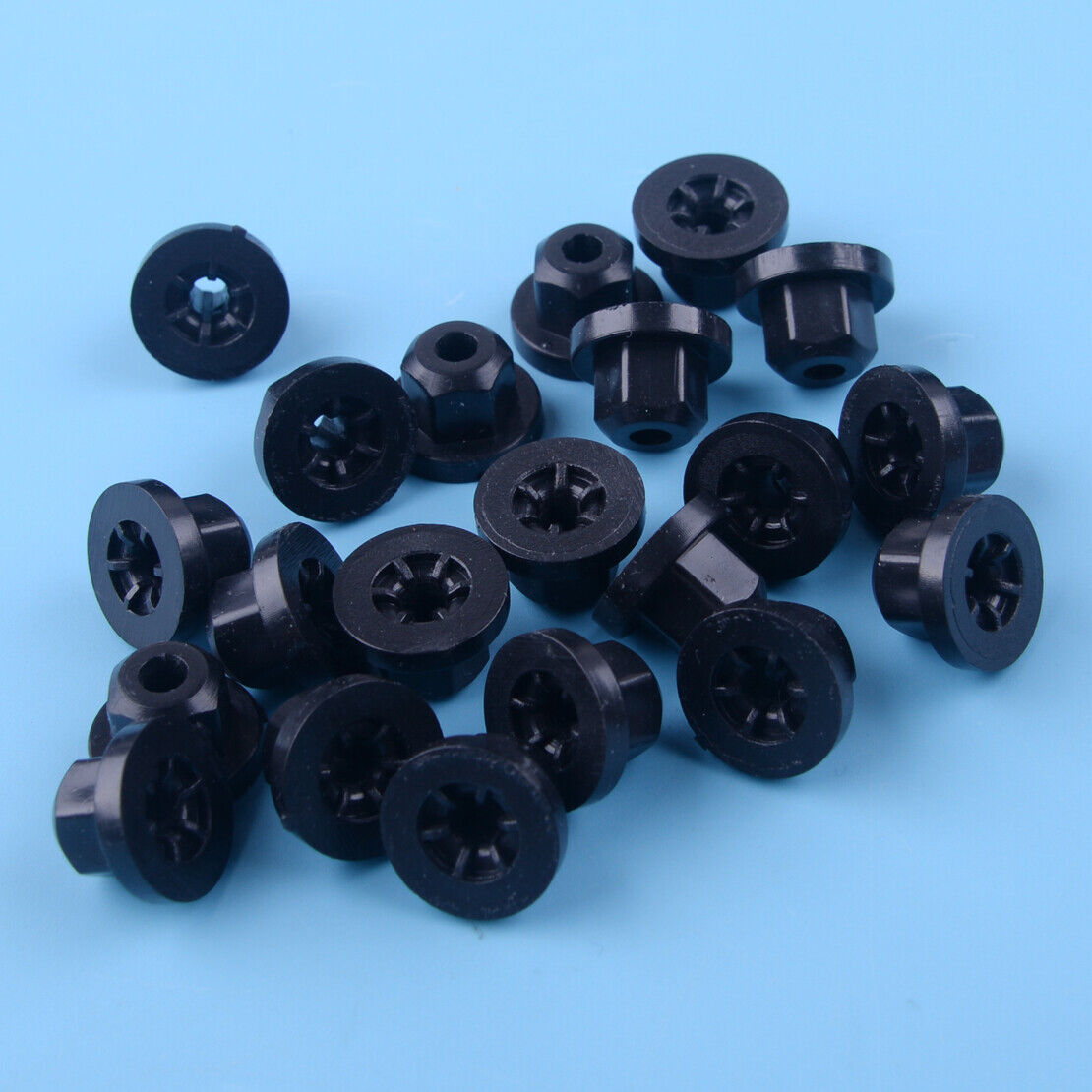 20pcs Car Exterior Body Nut Flange Clip 16131176747 fit For BMW E30 E32 Benz li