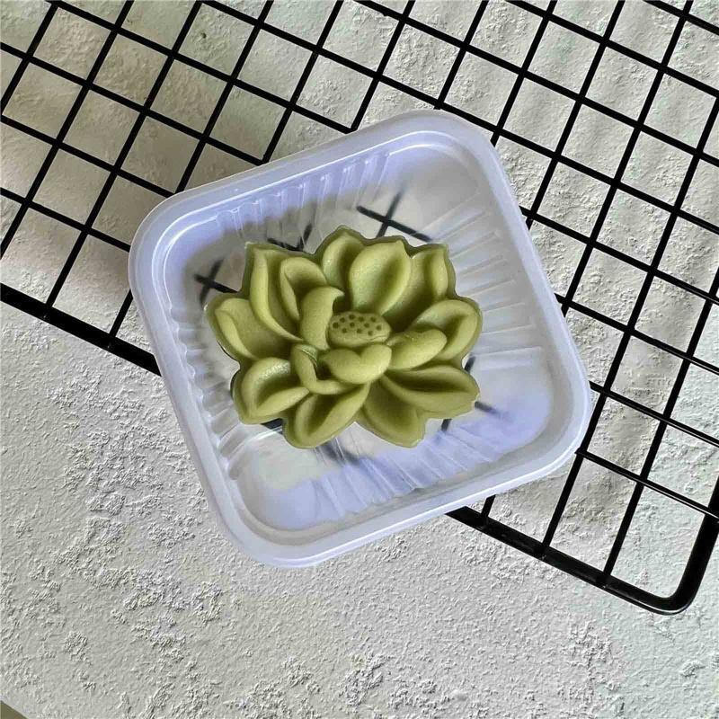 30g Moon Cake Mold Cartoon Lotus Shaped DIY Baking Molds for Mid-Autumn Festival