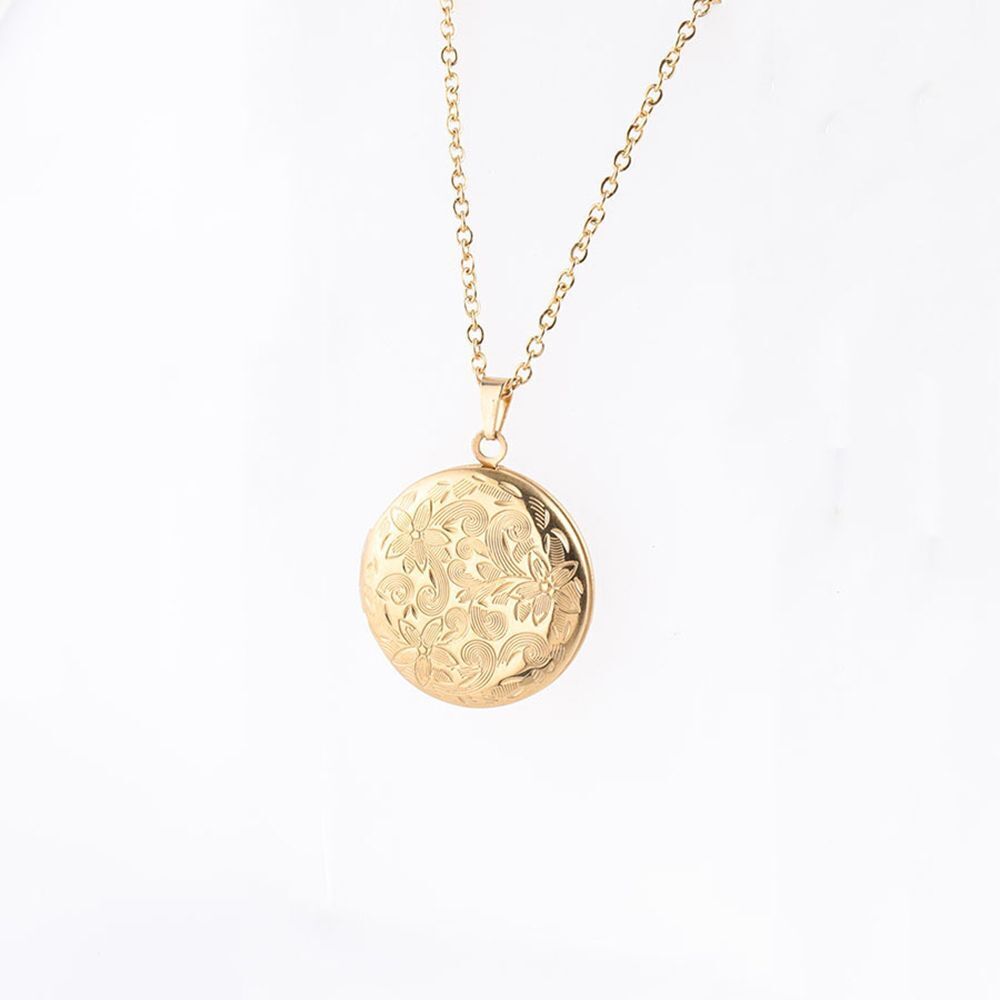 Carving Friend Jewelry Necklace Pendant Photo Picture Locket Round Shaped