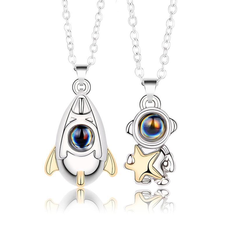 2 PCs Spaceman Couple Necklace Birthday Valentine's Day Gift for Girlfriend