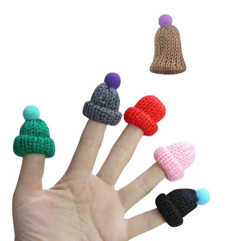 100 Pcs Handmade Mini Finger Hat Pom Pom Hat Jewelry Christmas Knit Hat Crafts