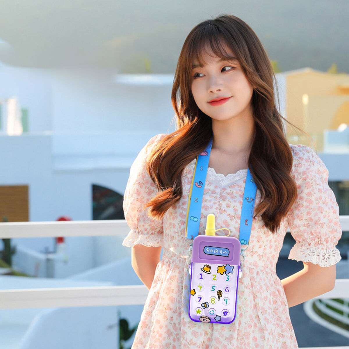 Phone Shaped Water Bottle with Straw & Adjustable Shoulder Straps (Purple)