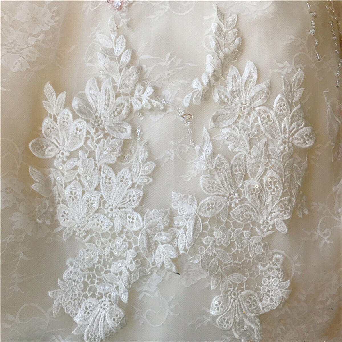 1 Pair Applique Lace Trim Embroidery Sewing Motif DIY Wedding Bridal Crafts