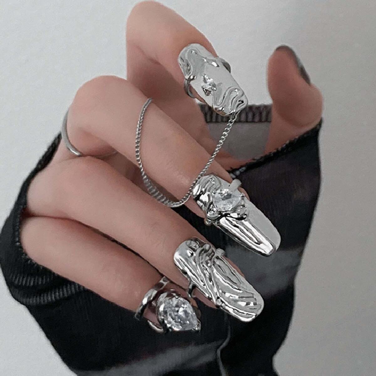 4 Pieces Luxury Finger Nail Rings Nail Art Charms Rhinestone for Daily Wear