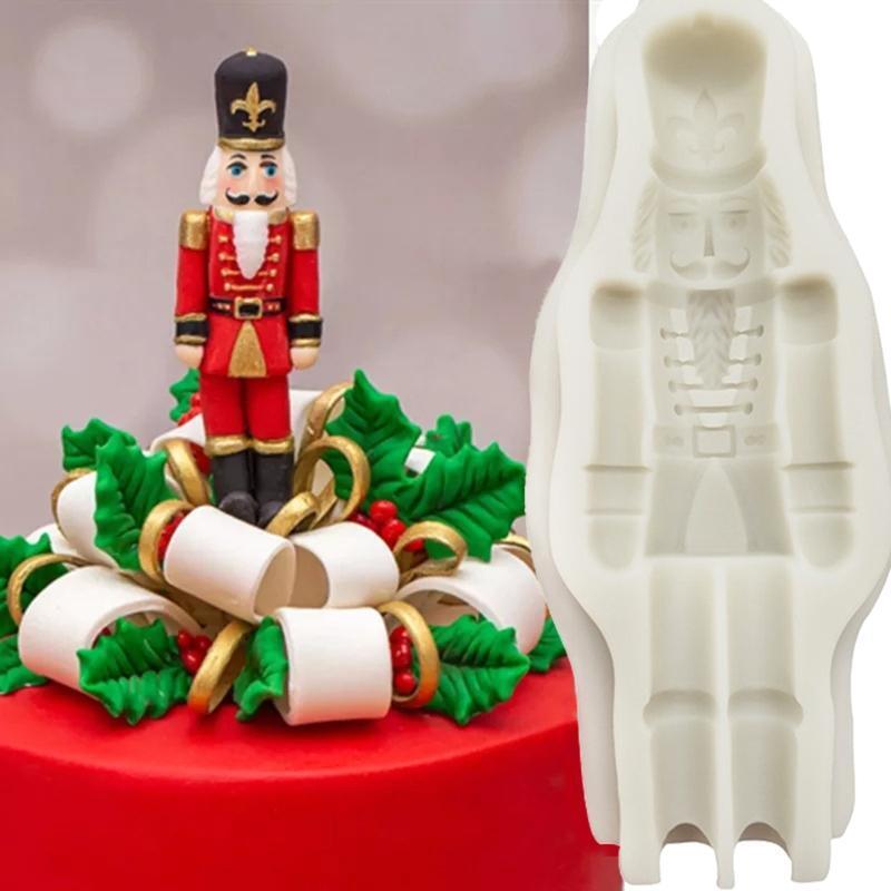 Lovely Cake Mold Guard Shape Silicone Cupcake Topper Mould for Candy Chocolate