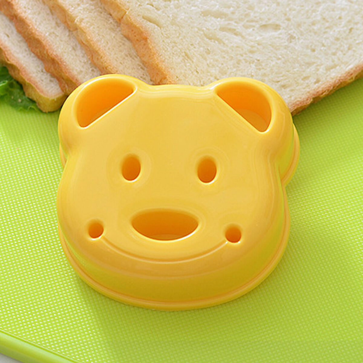 Sandwich Cutter - Cartoon Bear Shape Bread Sandwich Mold Cutters (Yellow)