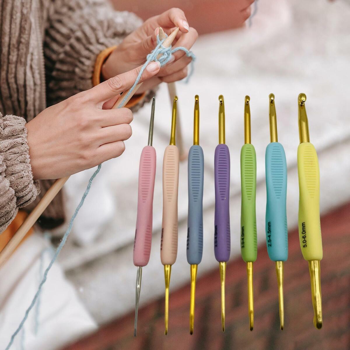 7x Metal Needles Crochet Hooks Set With Case Yarn Craft Kit Multicolor