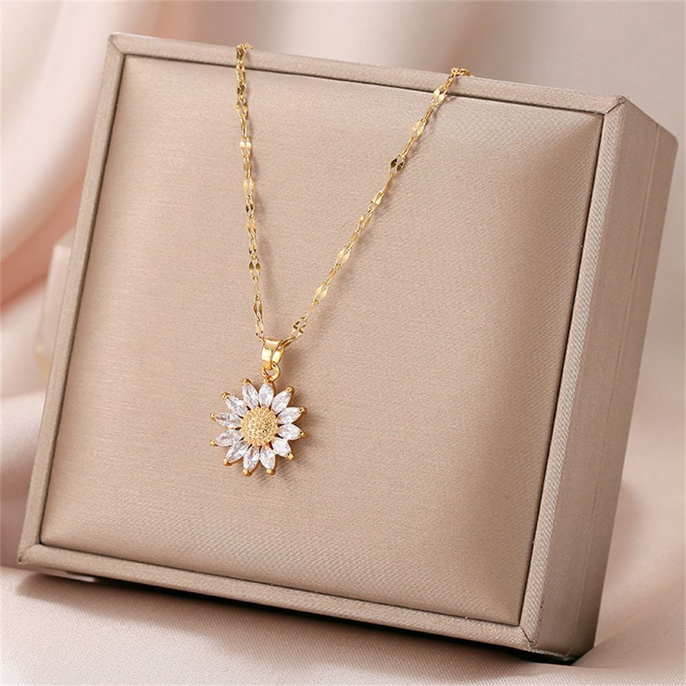 Jewelry Crystal Luxury Titanium Steel Sunflower Necklace Zircon Pendant Choker