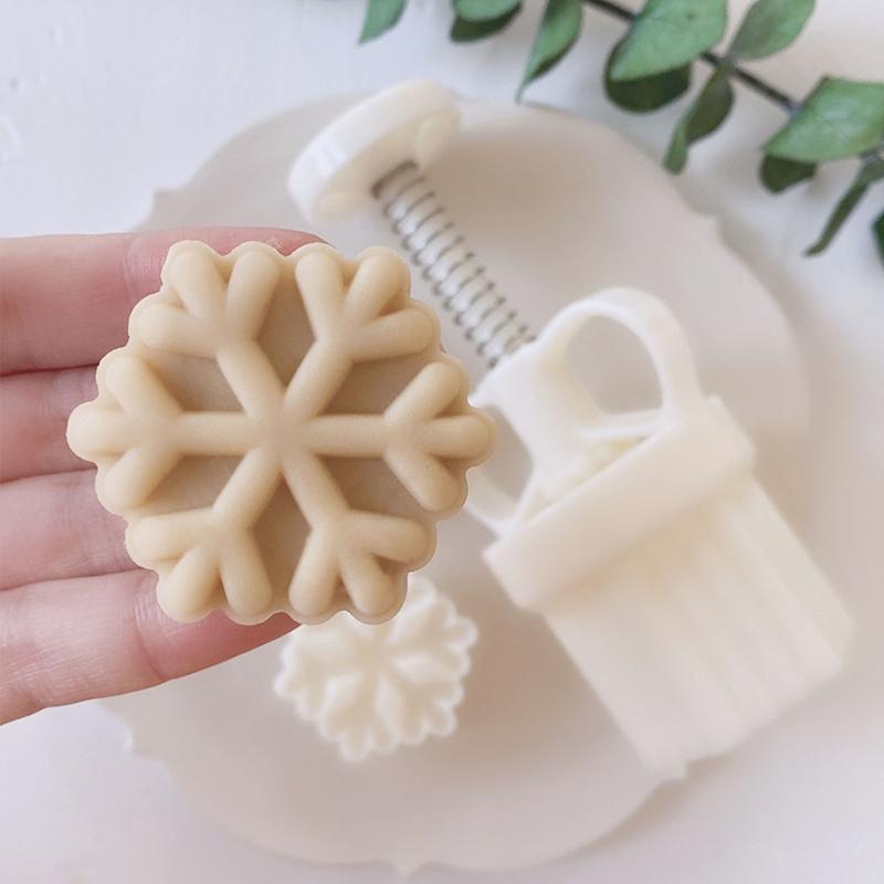 Snowflake Shaped Mooncake Stamps Baking Mooncake Gadgets for Mid-Autumn Festival