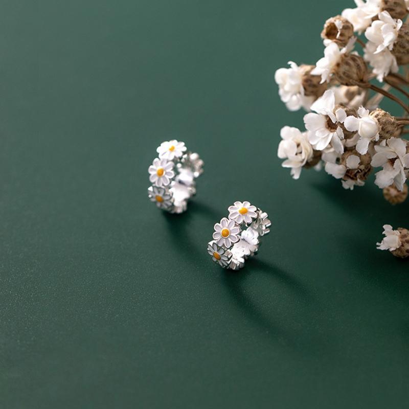 Tiny Daisy Flower Earrings for Daughter Sensitive Ear Women Simple Jewelry Gifts