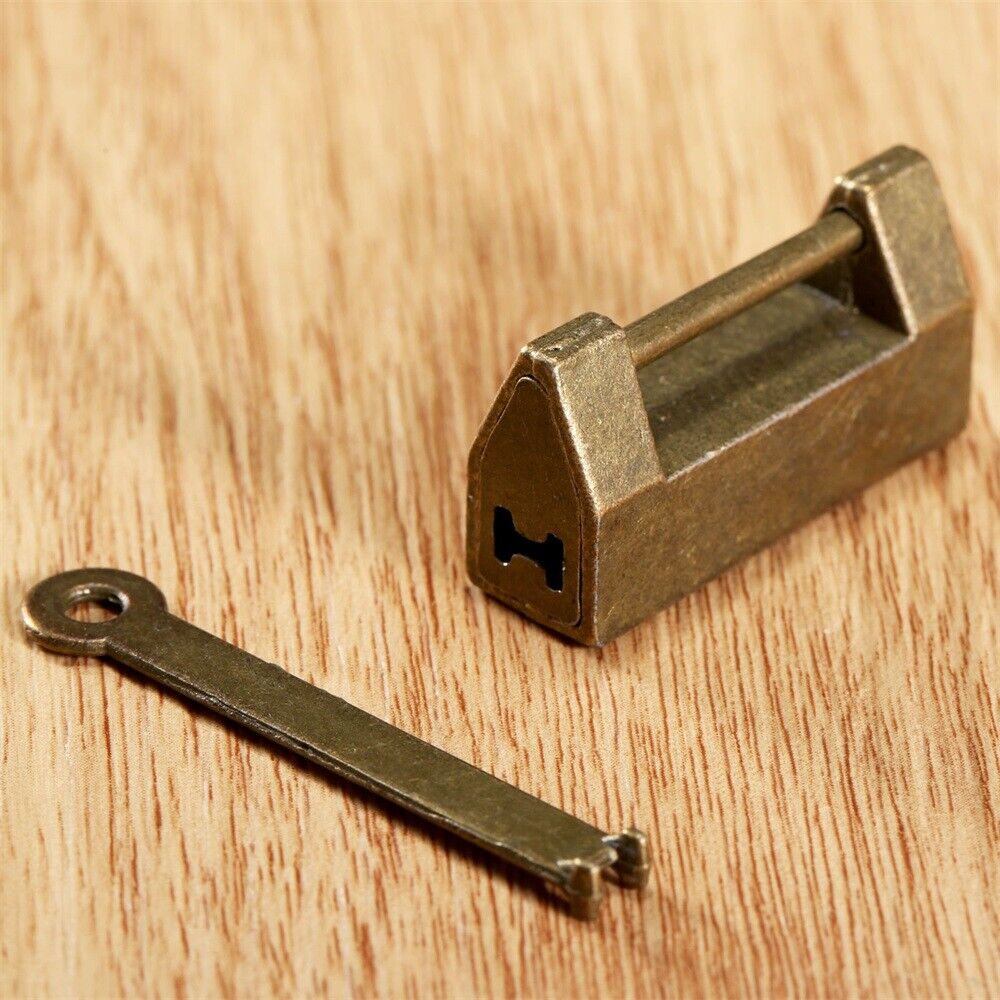 Chinese Old Style Lock Padlock & Key Jewelry Box Chest Cabinet Art Decorative