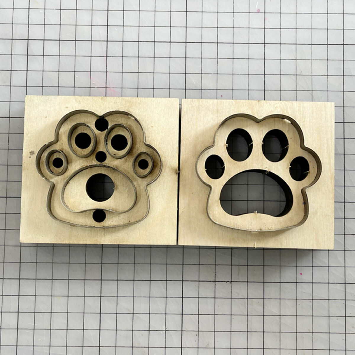 Dog paw Leather Cutting Dies Punch Blades Mold, Cutter Template Tool-Mould Craft