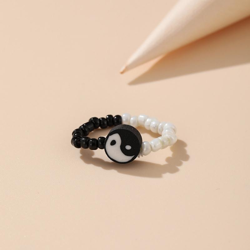 Ladies European American Black and White Tai Chi Rice Bead Ring Fashion Jewelry