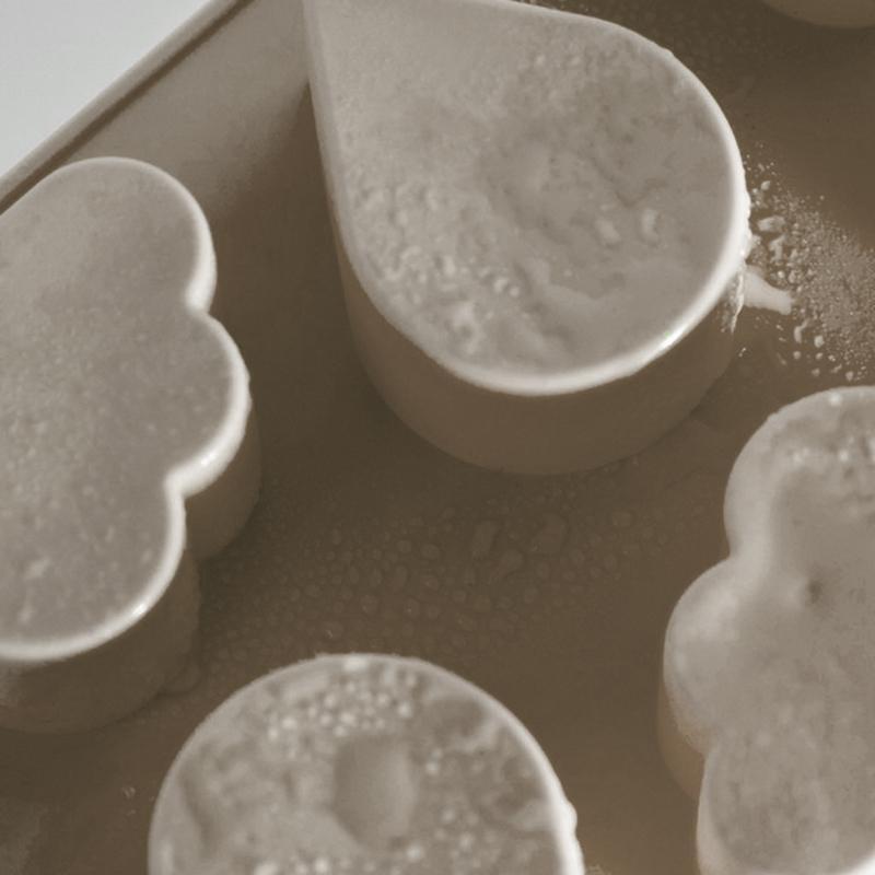 8 Cavities Clouds Raindrops Soap Mold DIY Natural Handmade Soap Silicone Mold