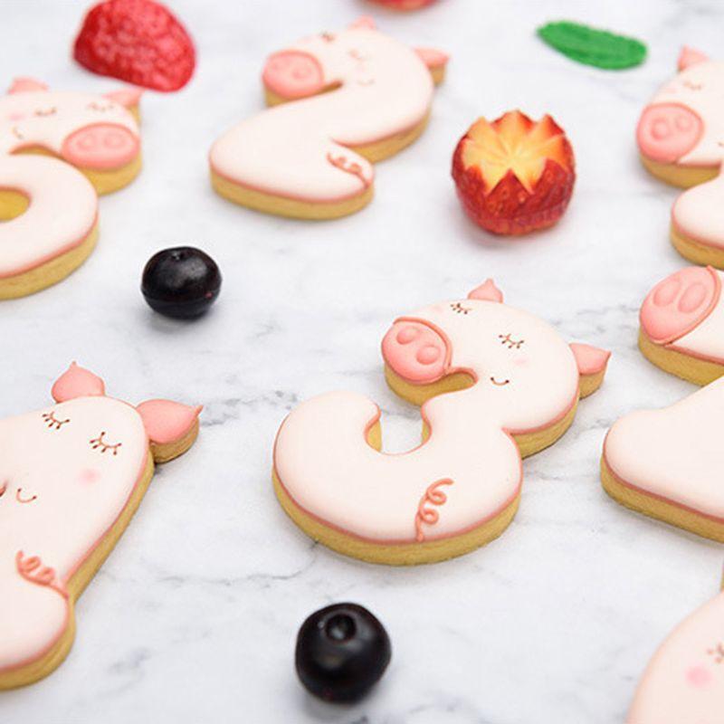 10pcs/set Pig 0-9 Numbers Cookies Biscuit Cutter Fondant Mould Cake Topper Mold