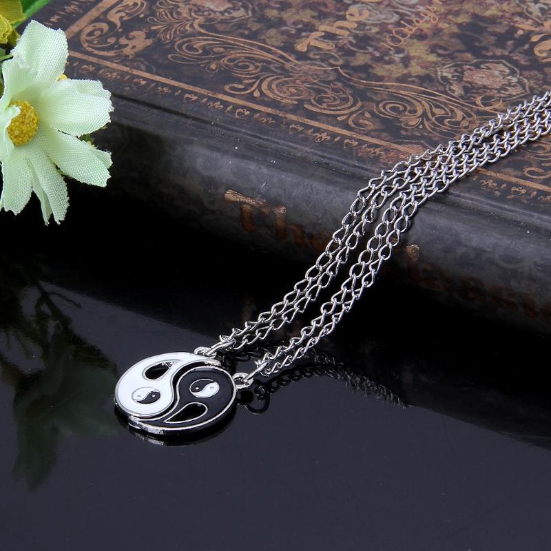 2 Pcs Creative TAIJI BAGUA Pendant Necklace Best Friends for Friend Birthday