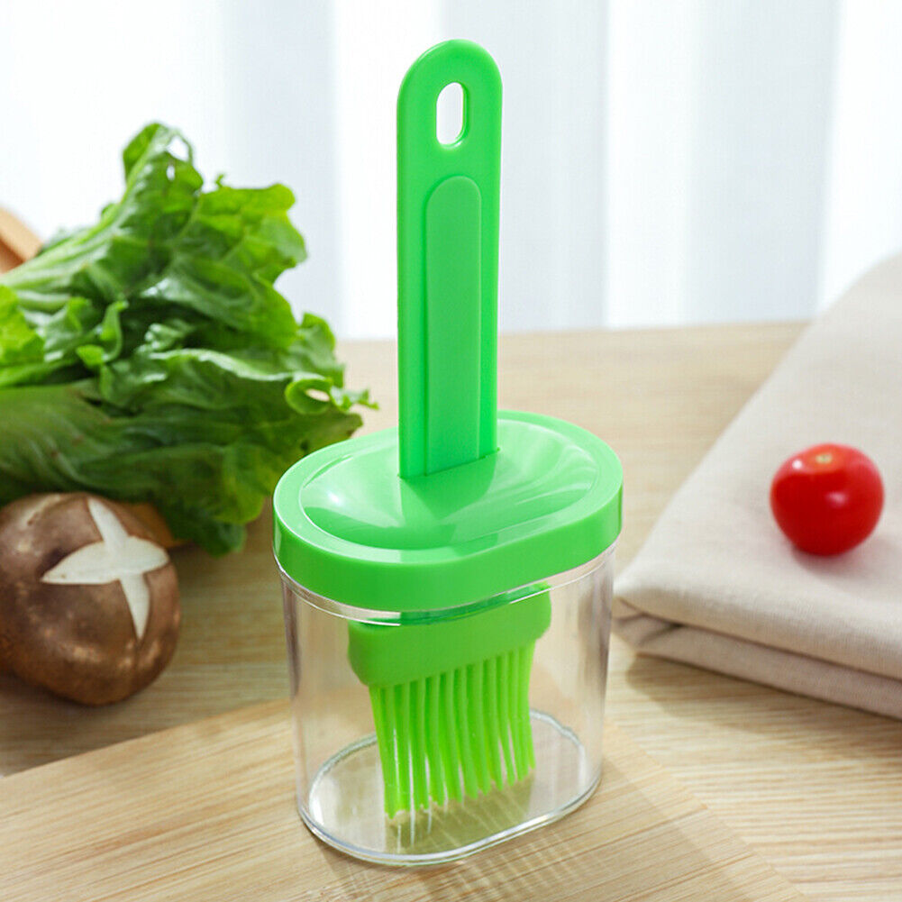 Portable Silicone Oil Bottle with Brush BBQ Grill Oil Pancake Tools (Green)