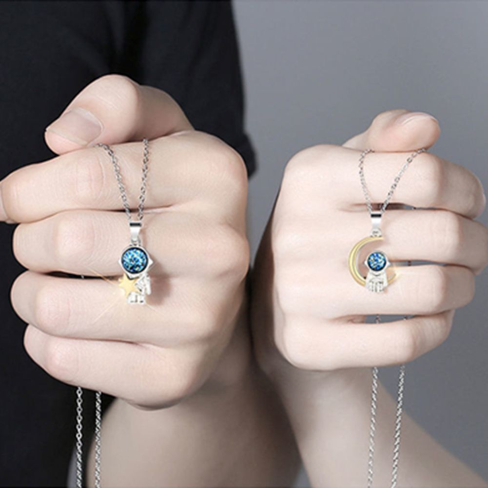 and Moon Astronaut Couple Clavicle Necklace Astronaut Pendant Couple Necklace