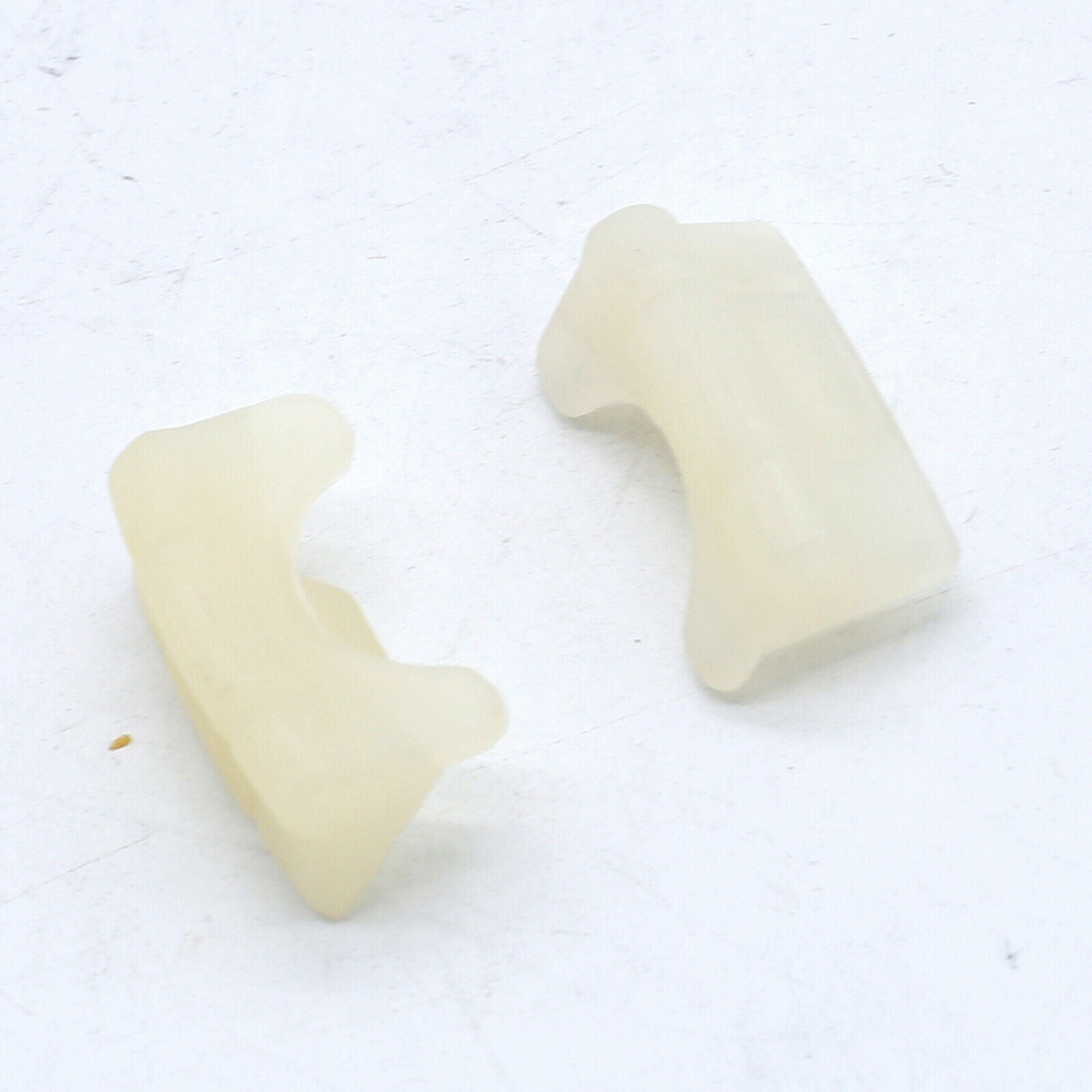 2-pck Seat Runner Guide Clips for VW Scirocco 435881203A White Professional