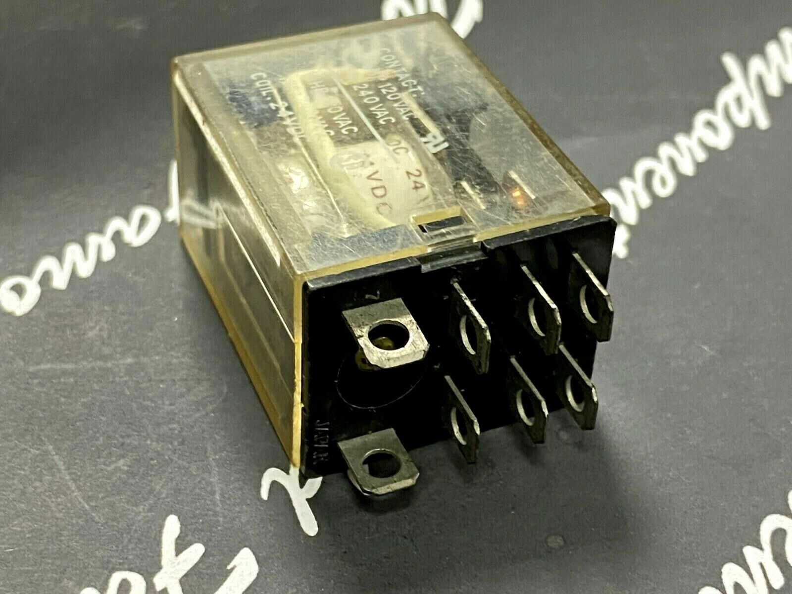 1pcs - OMRON LY2N 24VDC 1/2HP 120VAC 12A 240VAC  Relay Japan